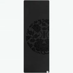 Gaiam Yoga Mats Performance Longer/Wider Dry-Grip Yoga Mat (5mm)