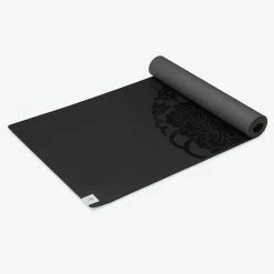Gaiam Yoga Mats Performance Longer/Wider Dry-Grip Yoga Mat (5mm)