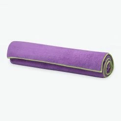 Gaiam Towels Stay-Put Yoga Towel