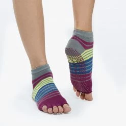 Gaiam Toeless Yoga Socks