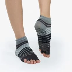 Gaiam Toeless Yoga Socks