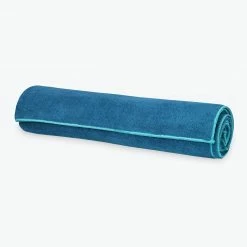 Gaiam Towels Stay-Put Yoga Towel