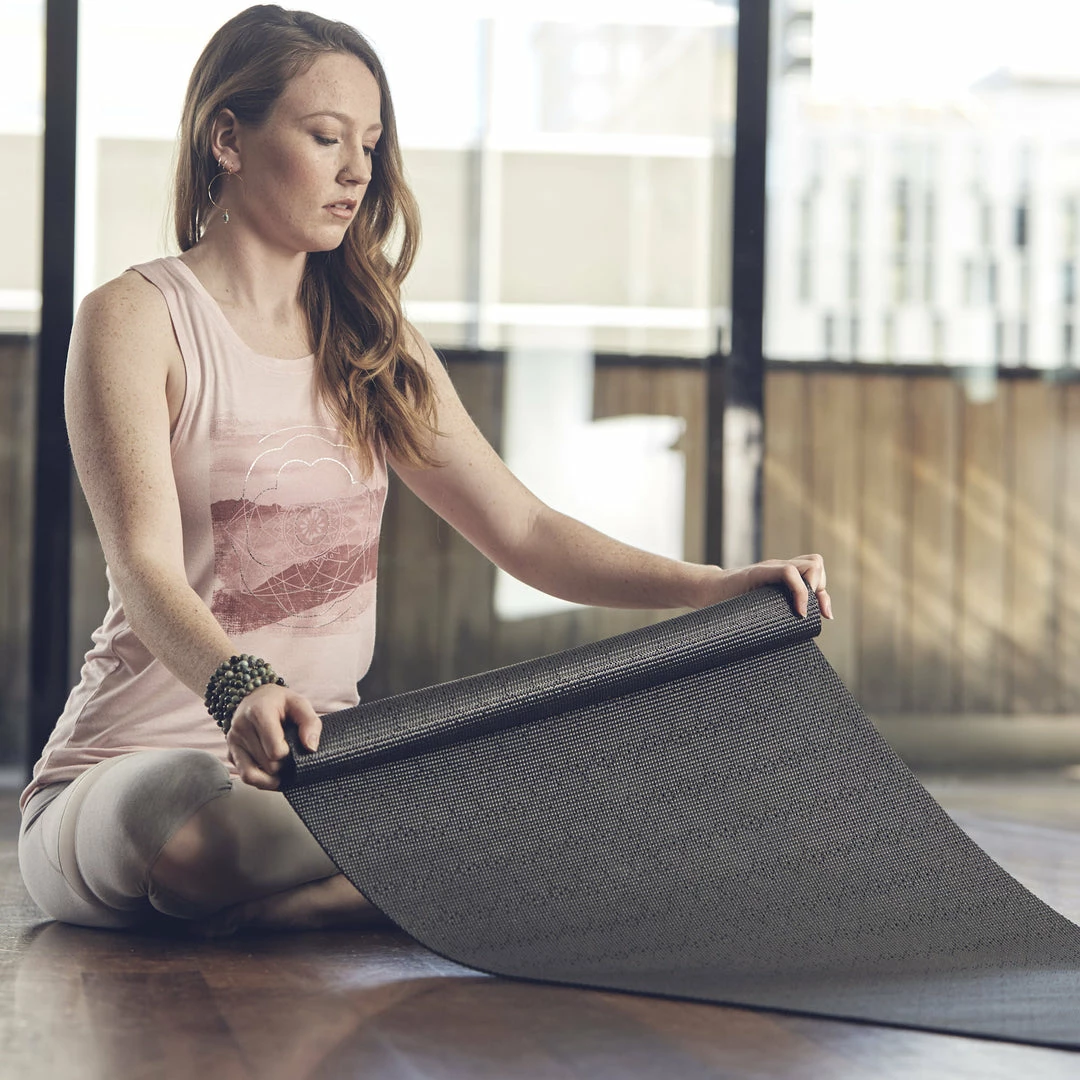 Outlet β¨ Gaiam Breathable Yoga Mat (4mm) π― 5 Gaiam Breathable Yoga Mat (4mm)