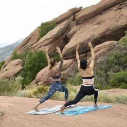 Gaiam Premium Insta-Grip Yoga Mat (6mm)